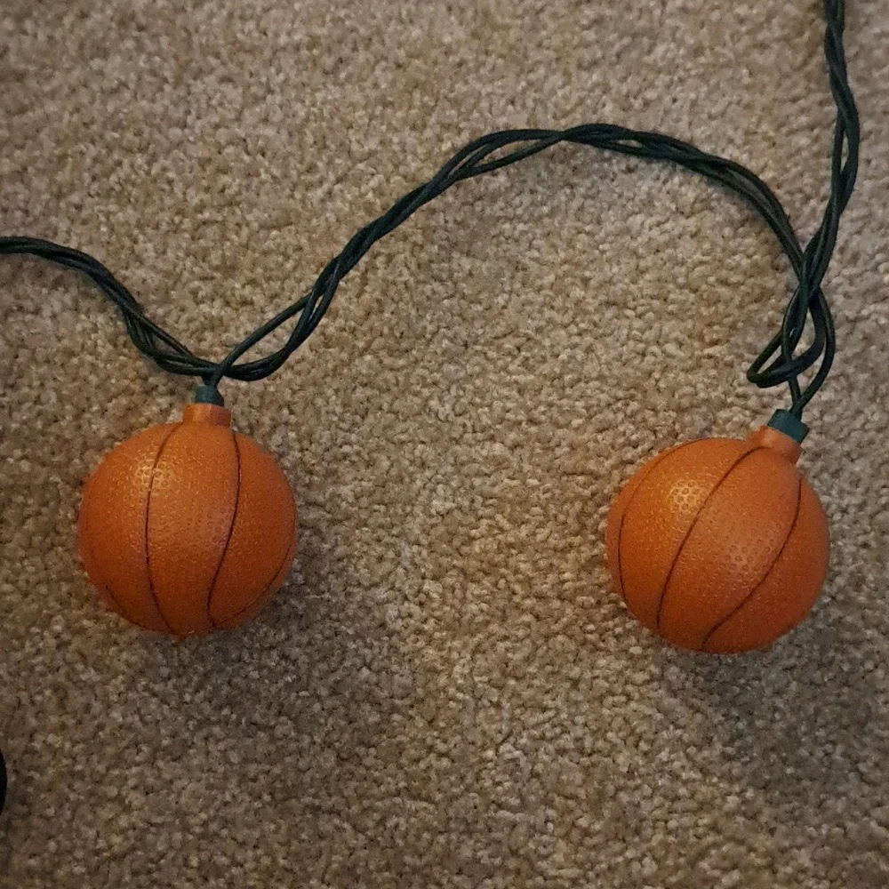 (Qty - 2) Basketball string of lights (18 feet long)